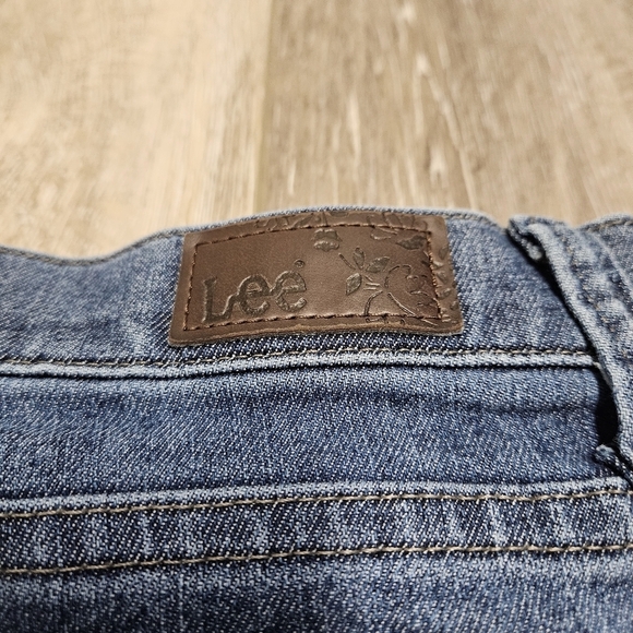 Lee Blue Straight Leg Jeans Classic Fit - Picture 8 of 9